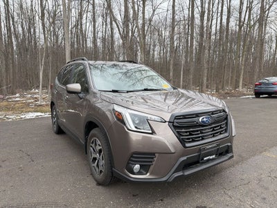 2022 Subaru Forester Premium