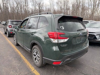 2022 Subaru Forester Premium
