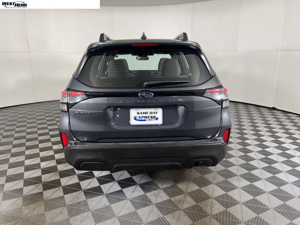 2025 Subaru Forester Base