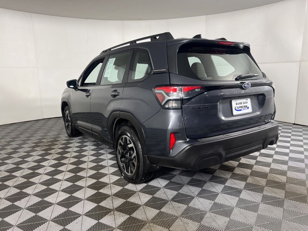 2025 Subaru Forester Base