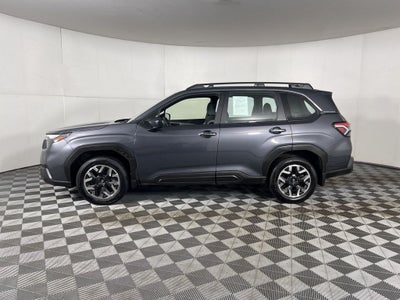 2025 Subaru Forester Base