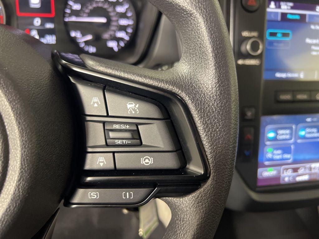 2025 Subaru Forester Base