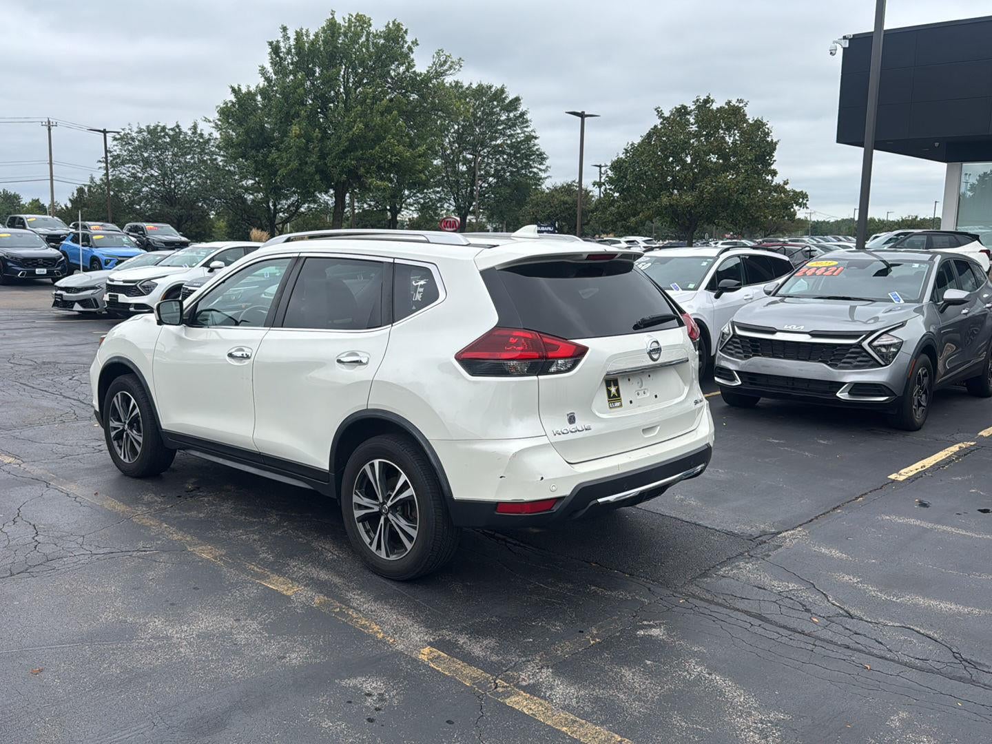 2020 Nissan Rogue SV