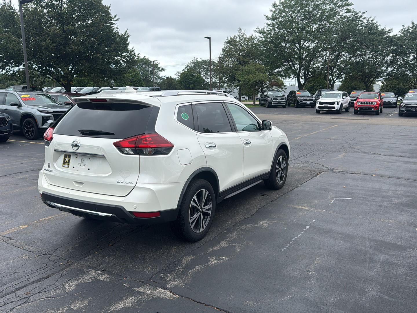 2020 Nissan Rogue SV
