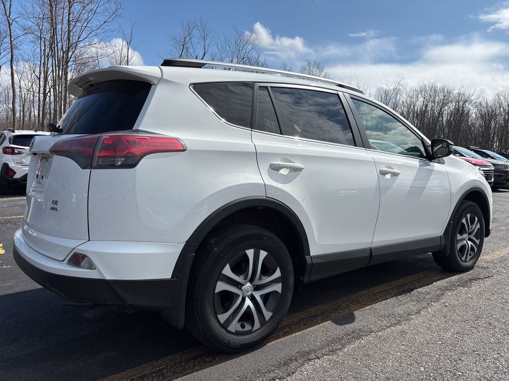 2017 Toyota RAV4 LE AWD