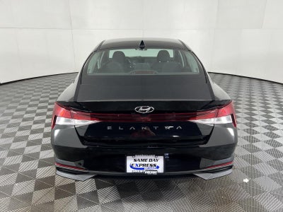2023 Hyundai ELANTRA SEL