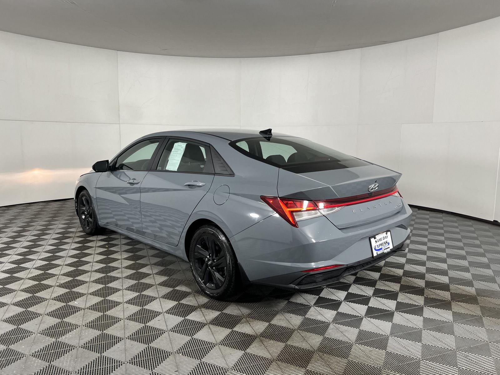 2022 Hyundai ELANTRA HYBRID Blue