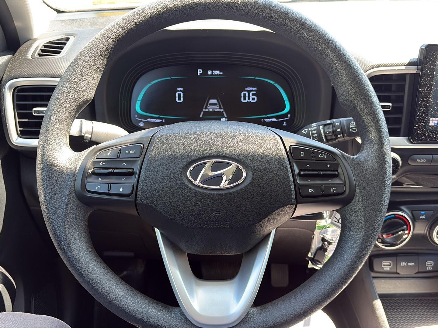 2023 Hyundai VENUE SE