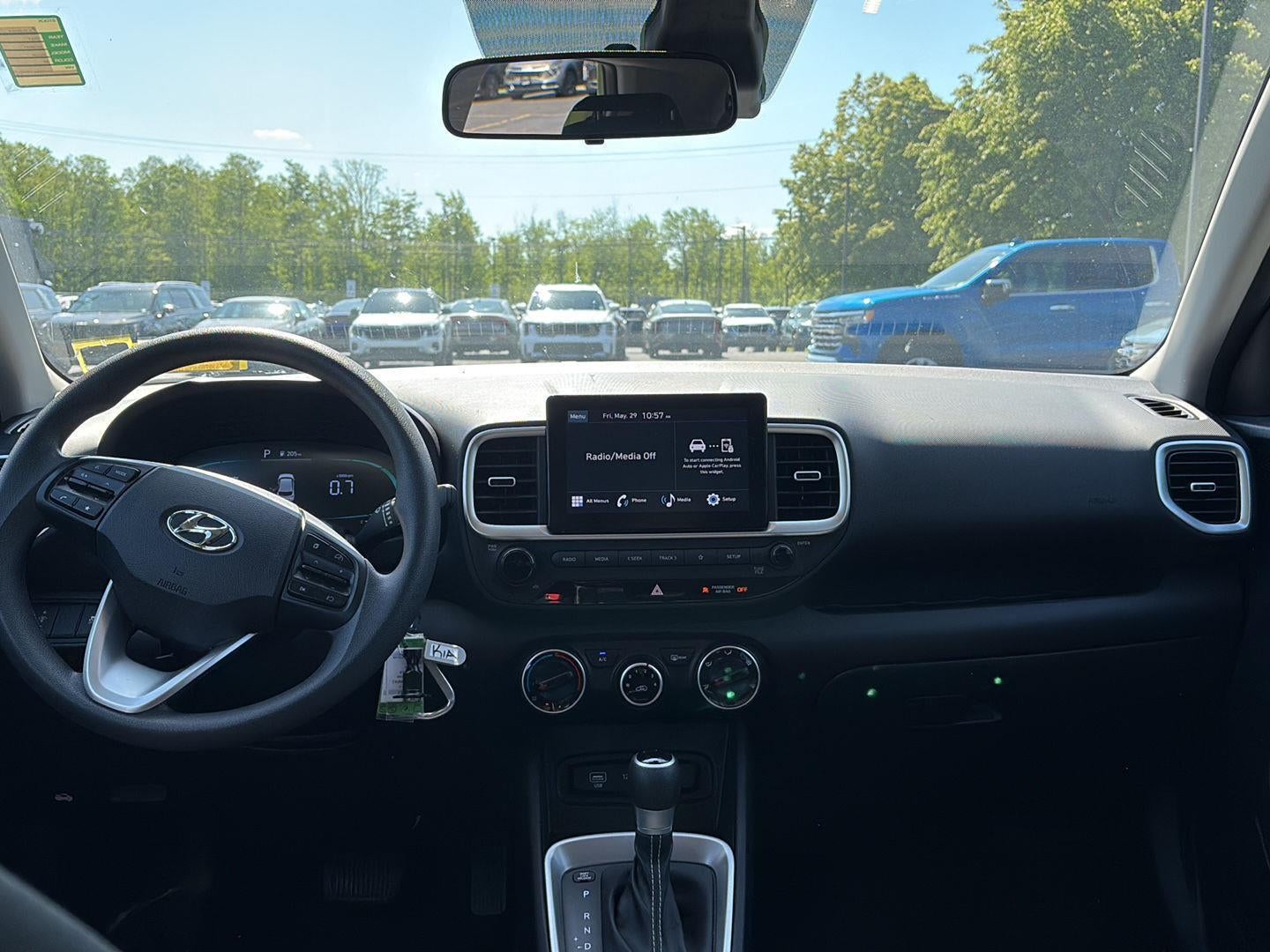 2023 Hyundai VENUE SE