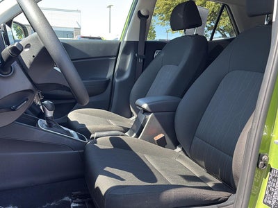2023 Hyundai VENUE SE
