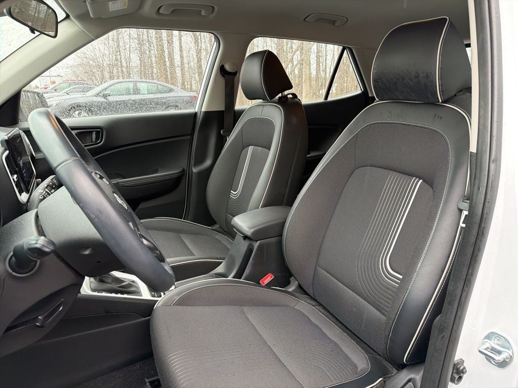 2023 Hyundai VENUE Limited