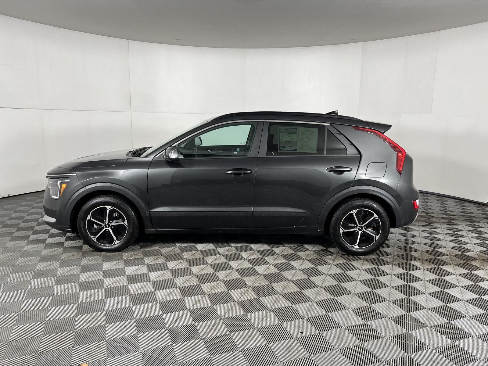 2024 Kia Niro EX