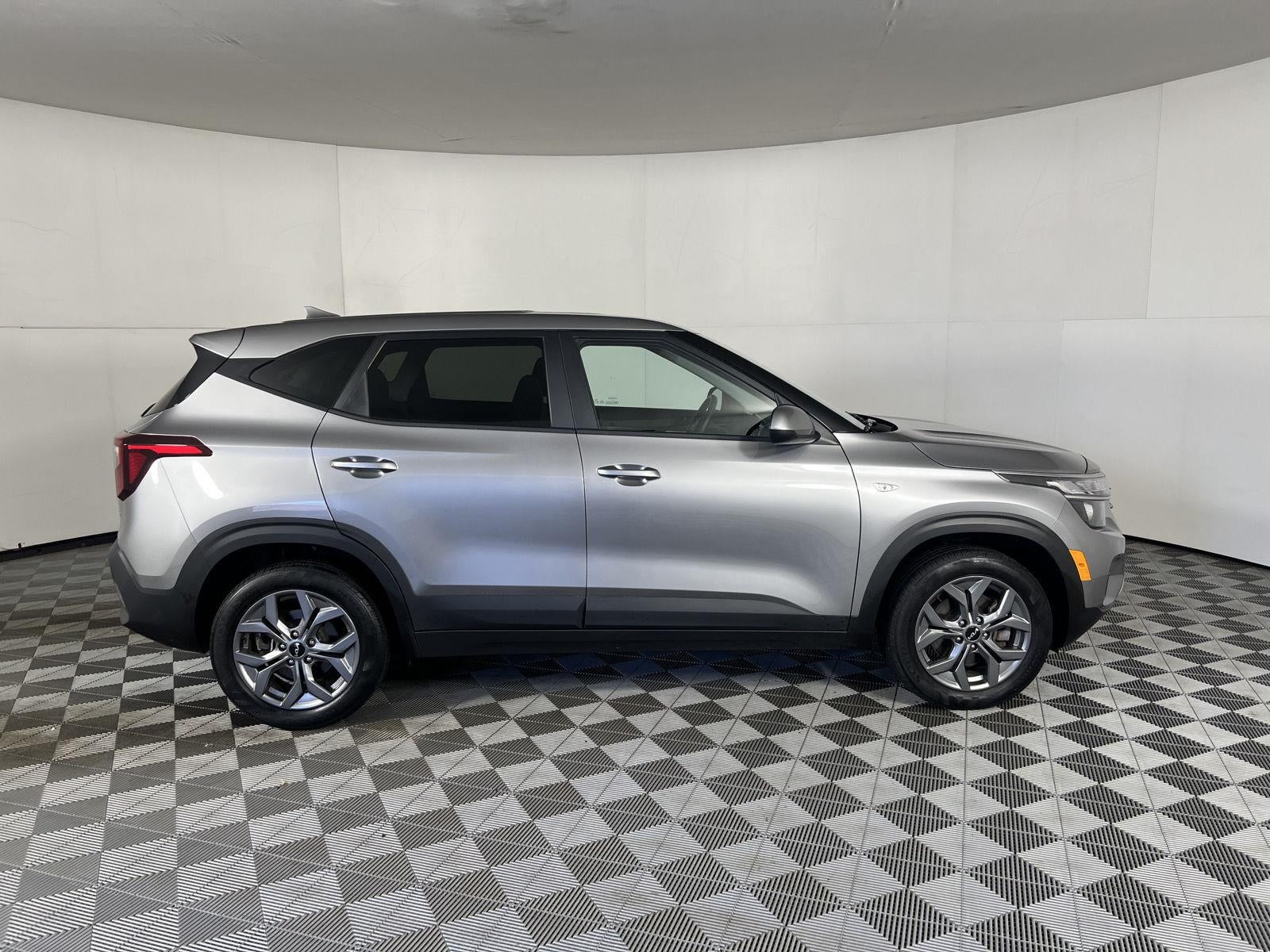 2024 Kia Seltos LX