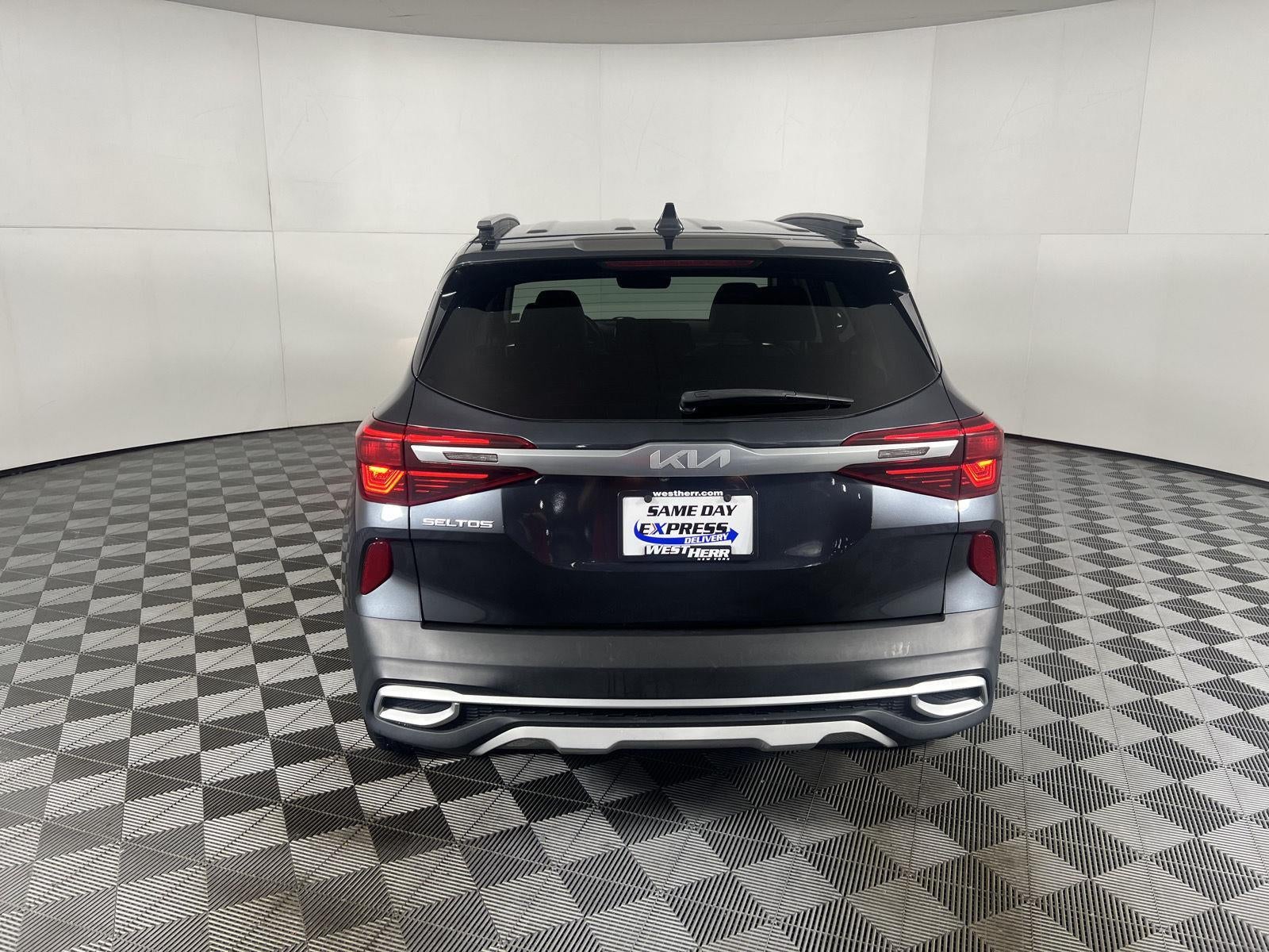 2022 Kia Seltos EX