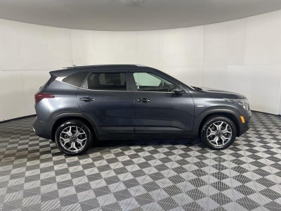 2022 Kia Seltos EX