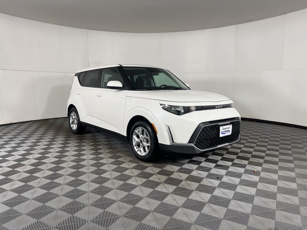 2023 Kia Soul LX Certified