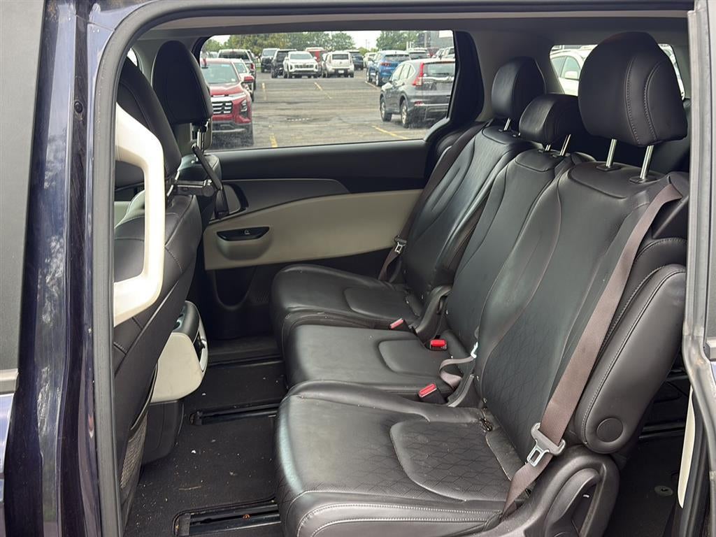 2022 Kia Carnival LXS