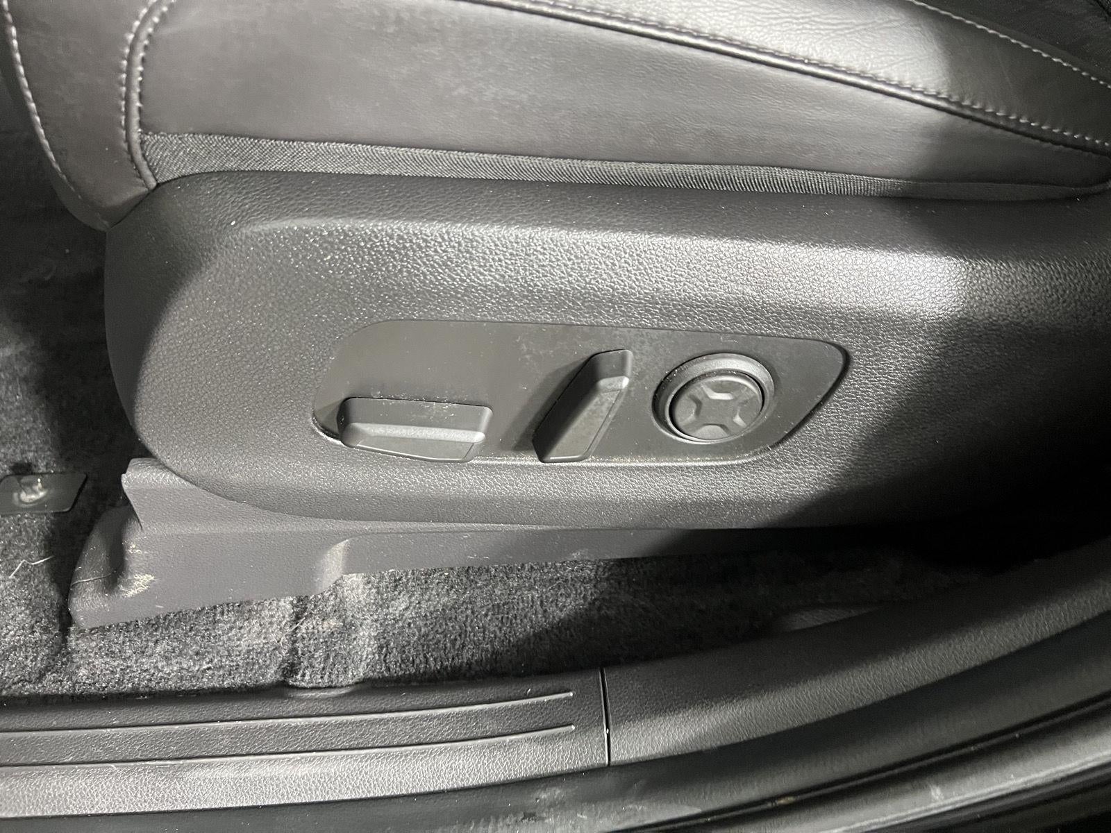 2024 Kia Carnival SX