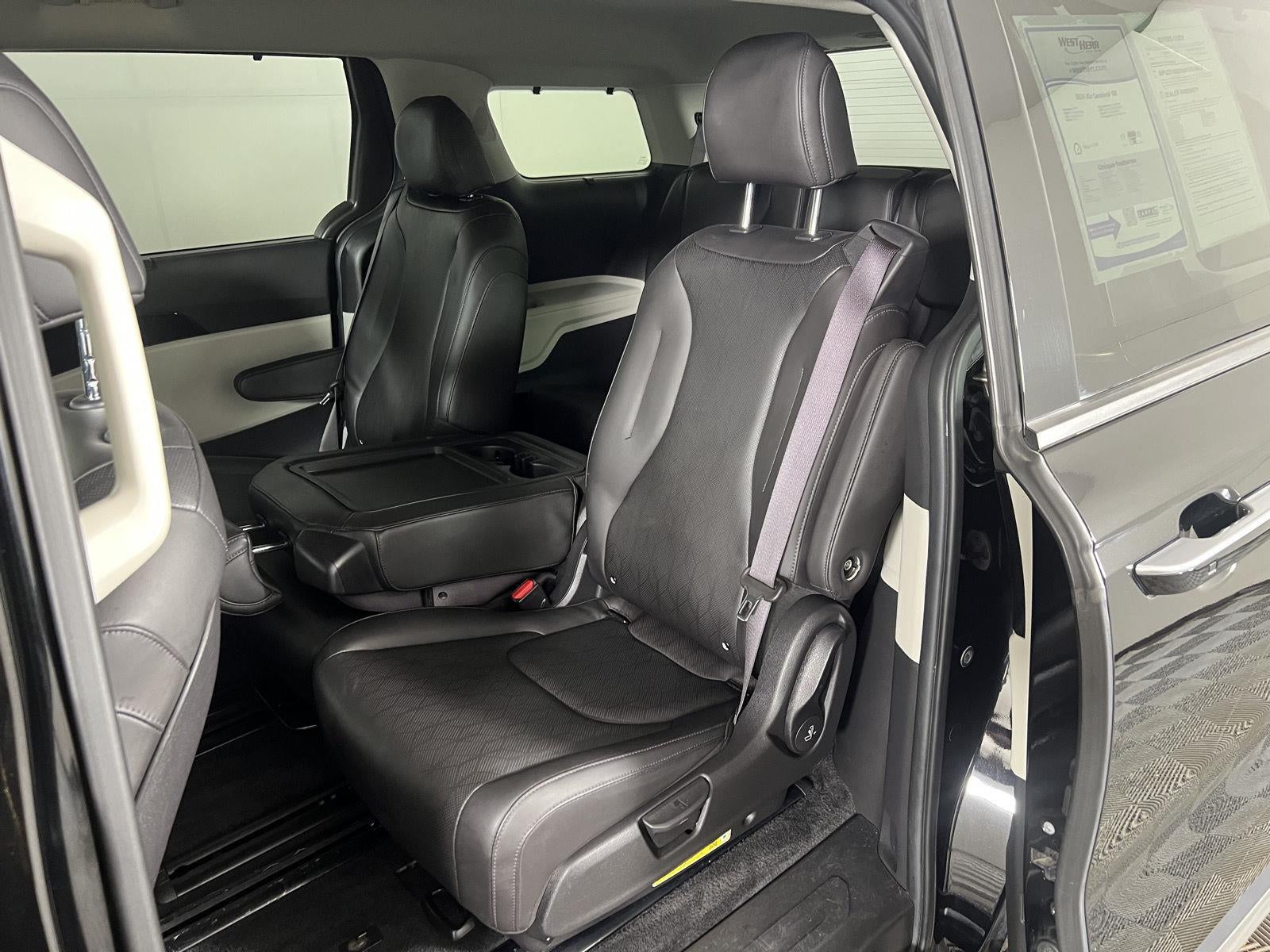 2024 Kia Carnival SX