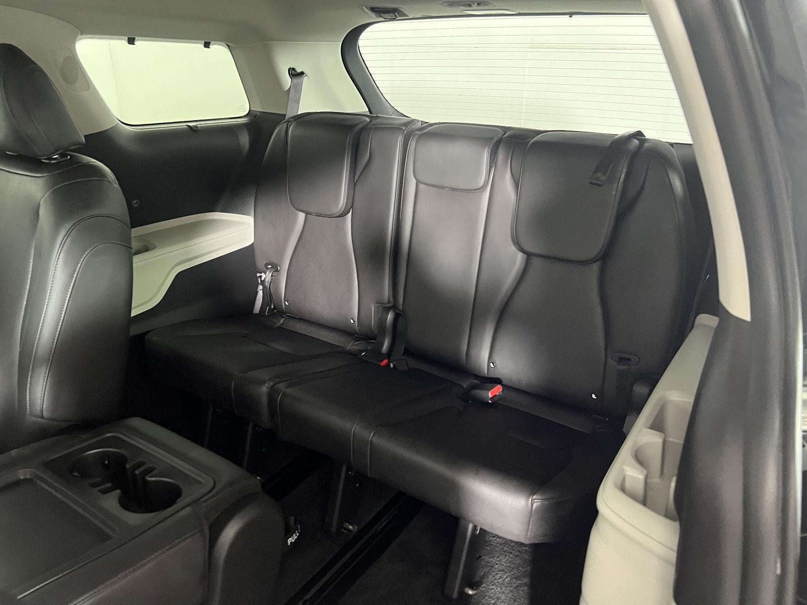 2024 Kia Carnival SX