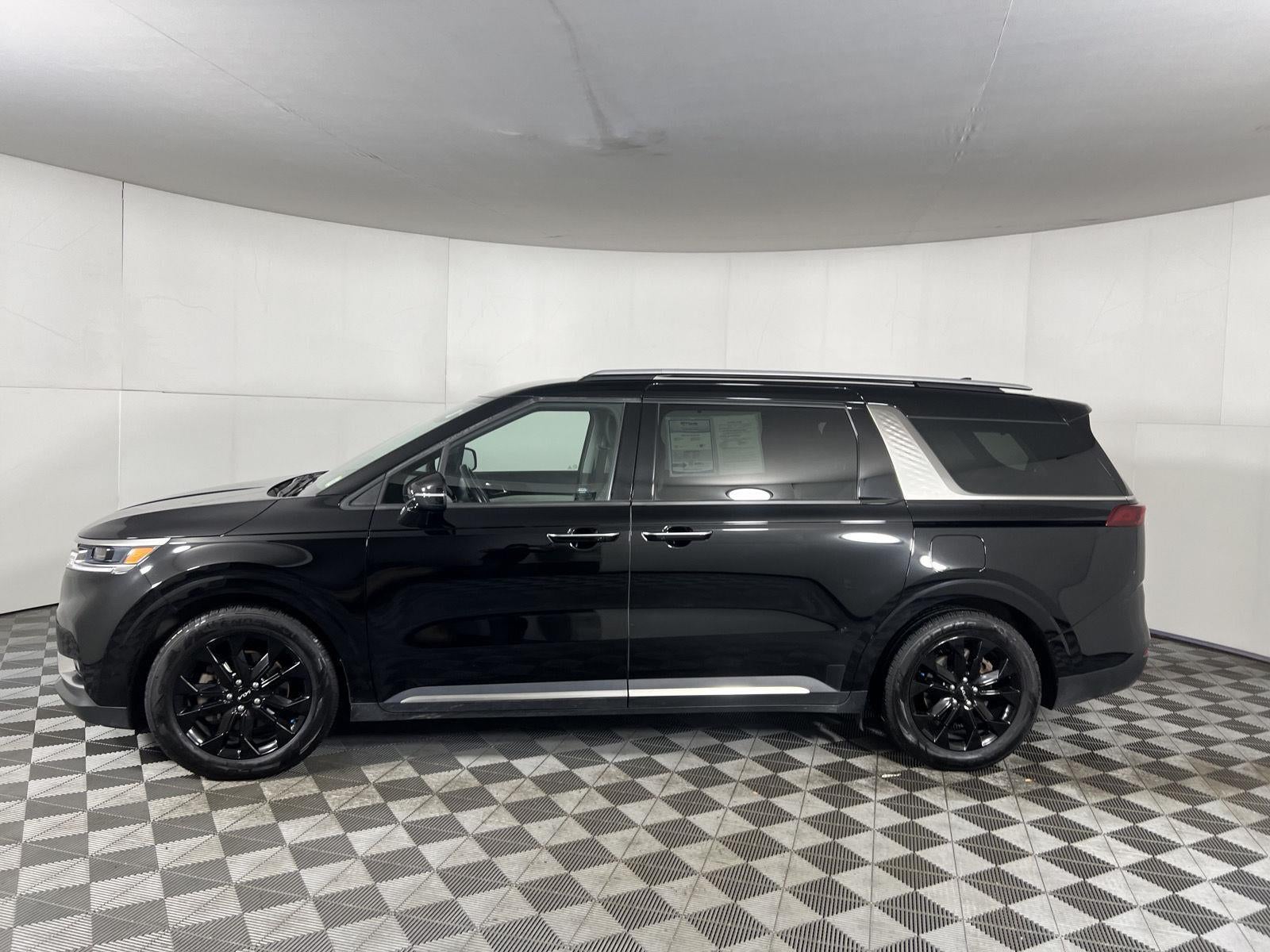 2024 Kia Carnival SX