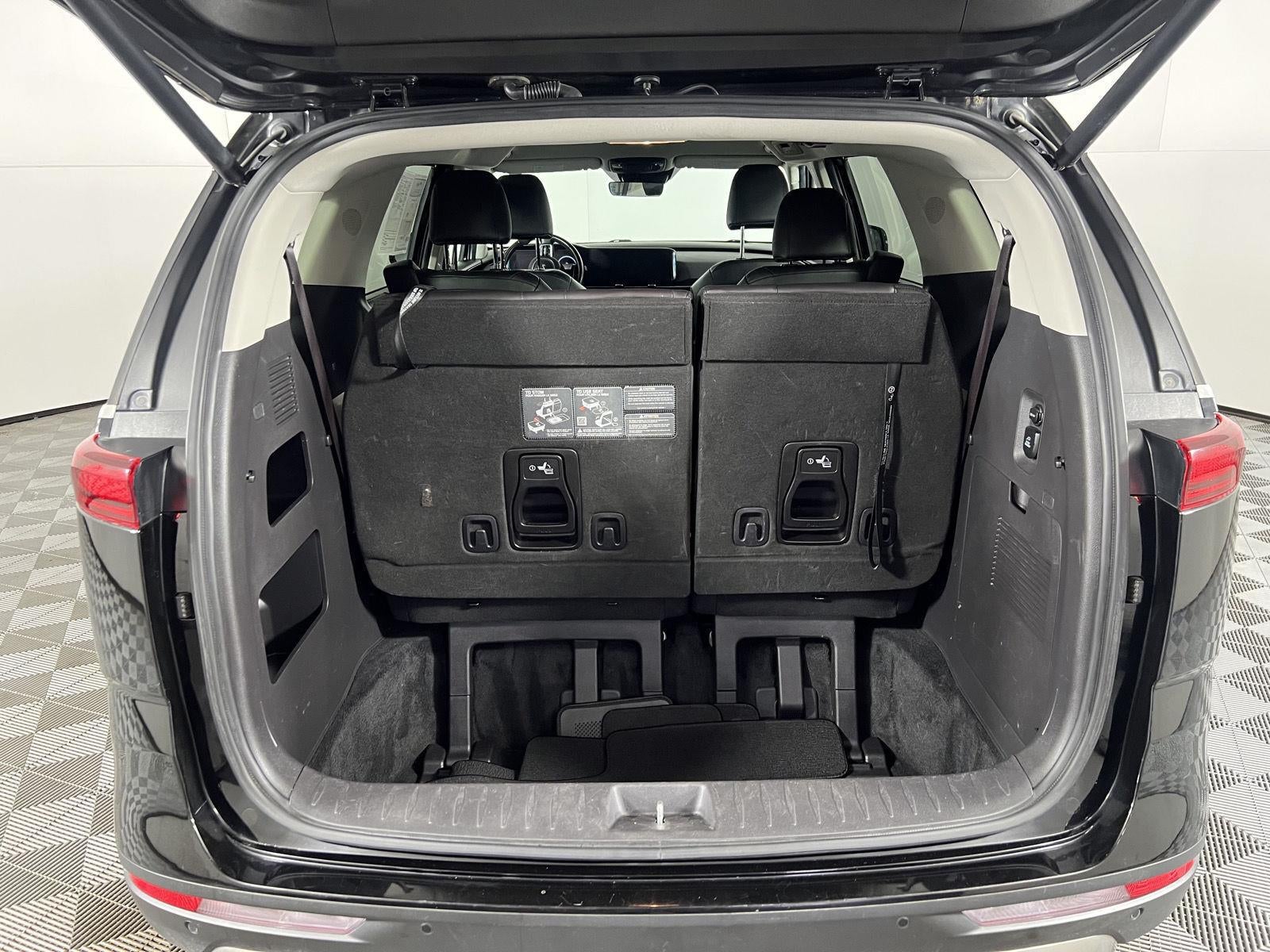 2024 Kia Carnival SX