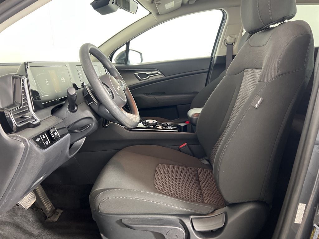 2023 Kia Sportage Hybrid LX AWD