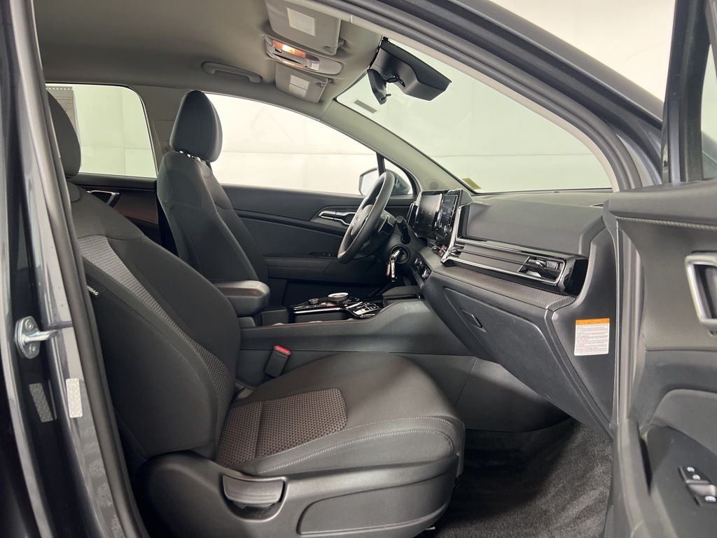 2023 Kia Sportage Hybrid LX AWD