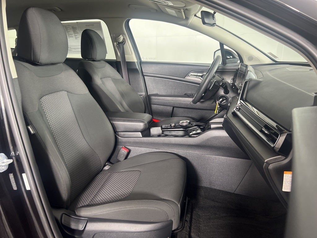 2023 Kia Sportage Hybrid LX AWD