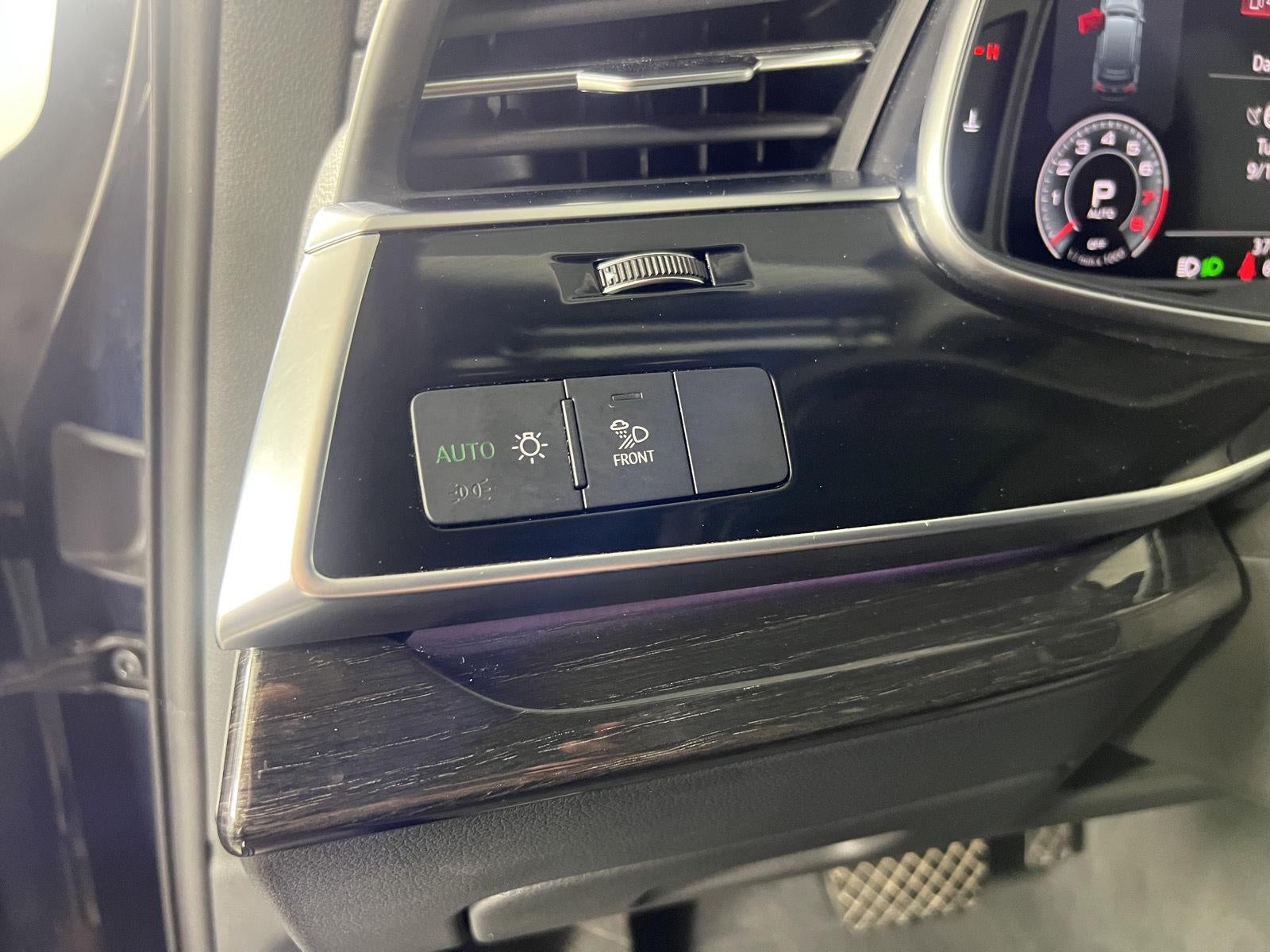 2023 Audi Q7 Premium Plus