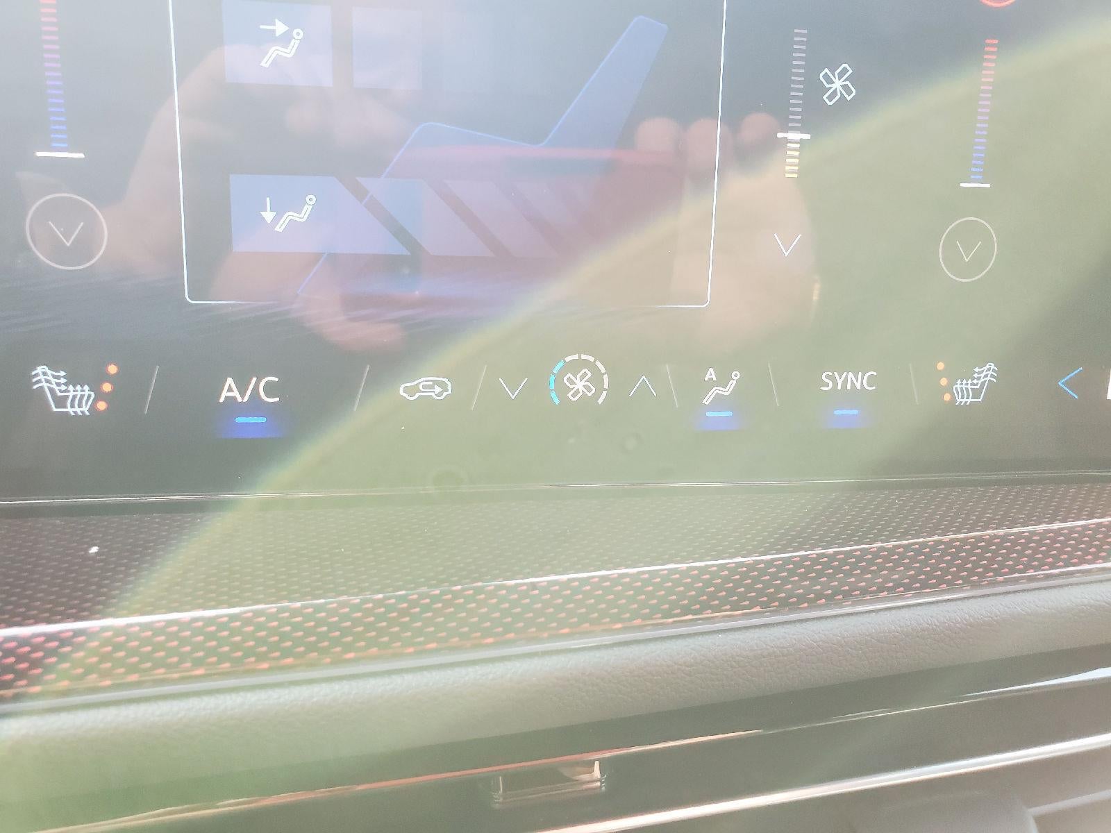 2024 Chevrolet Traverse Base