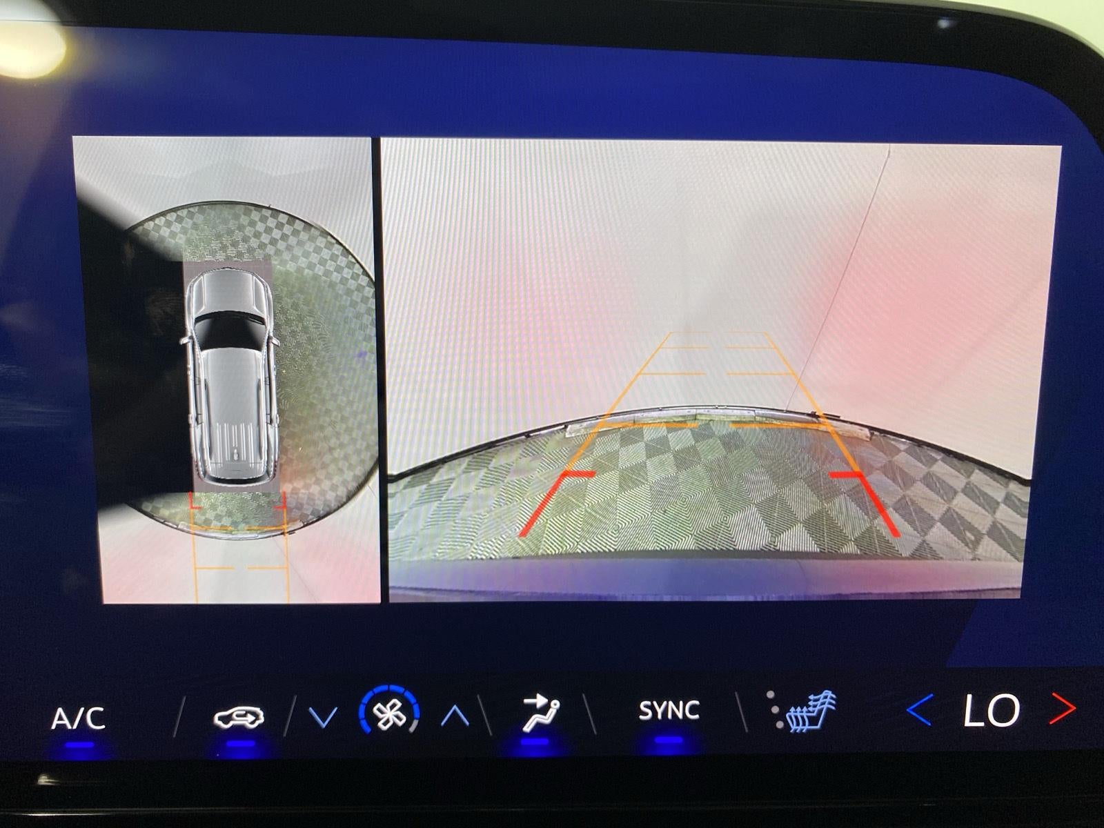 2024 Chevrolet Traverse Base