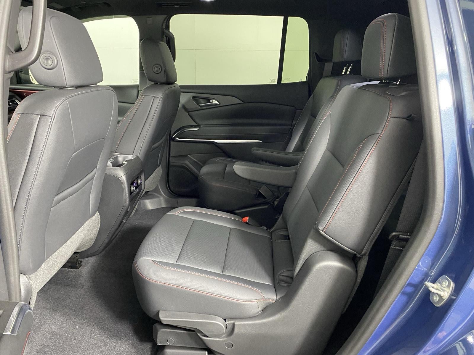 2024 Chevrolet Traverse Base