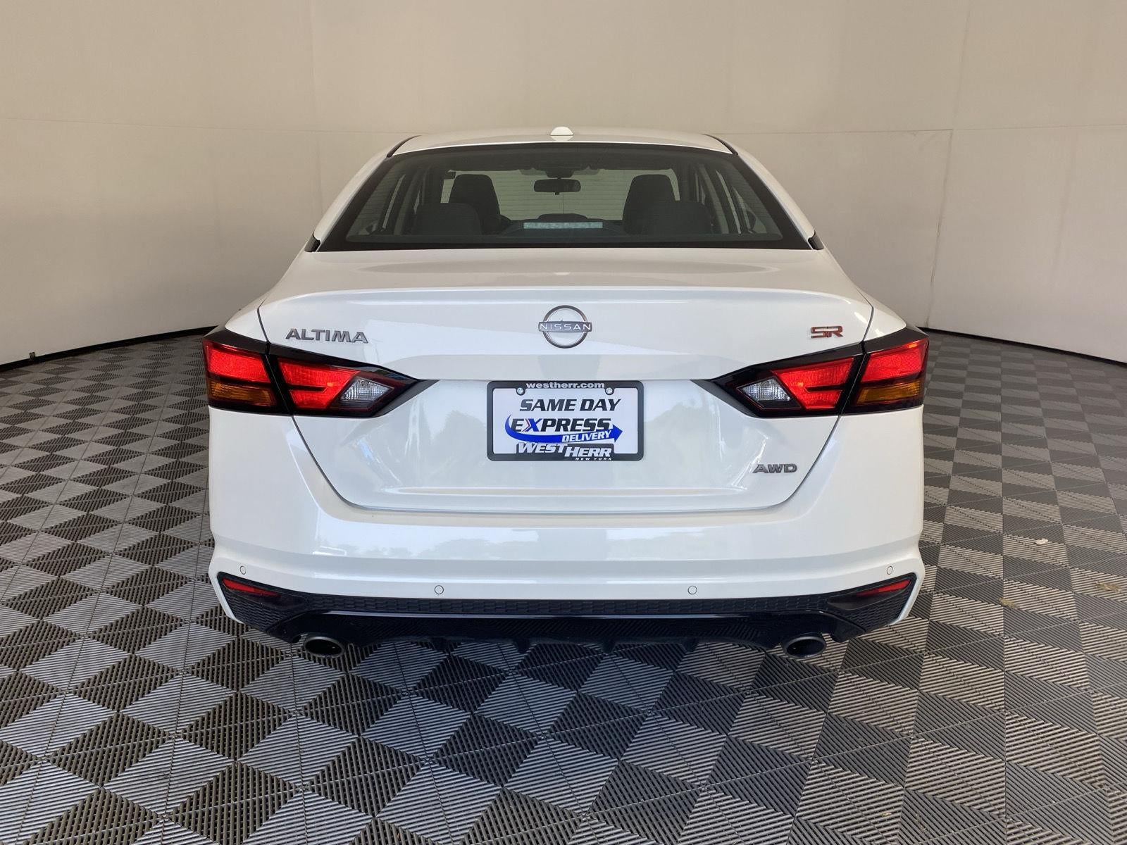 2024 Nissan Altima 2.5 SR