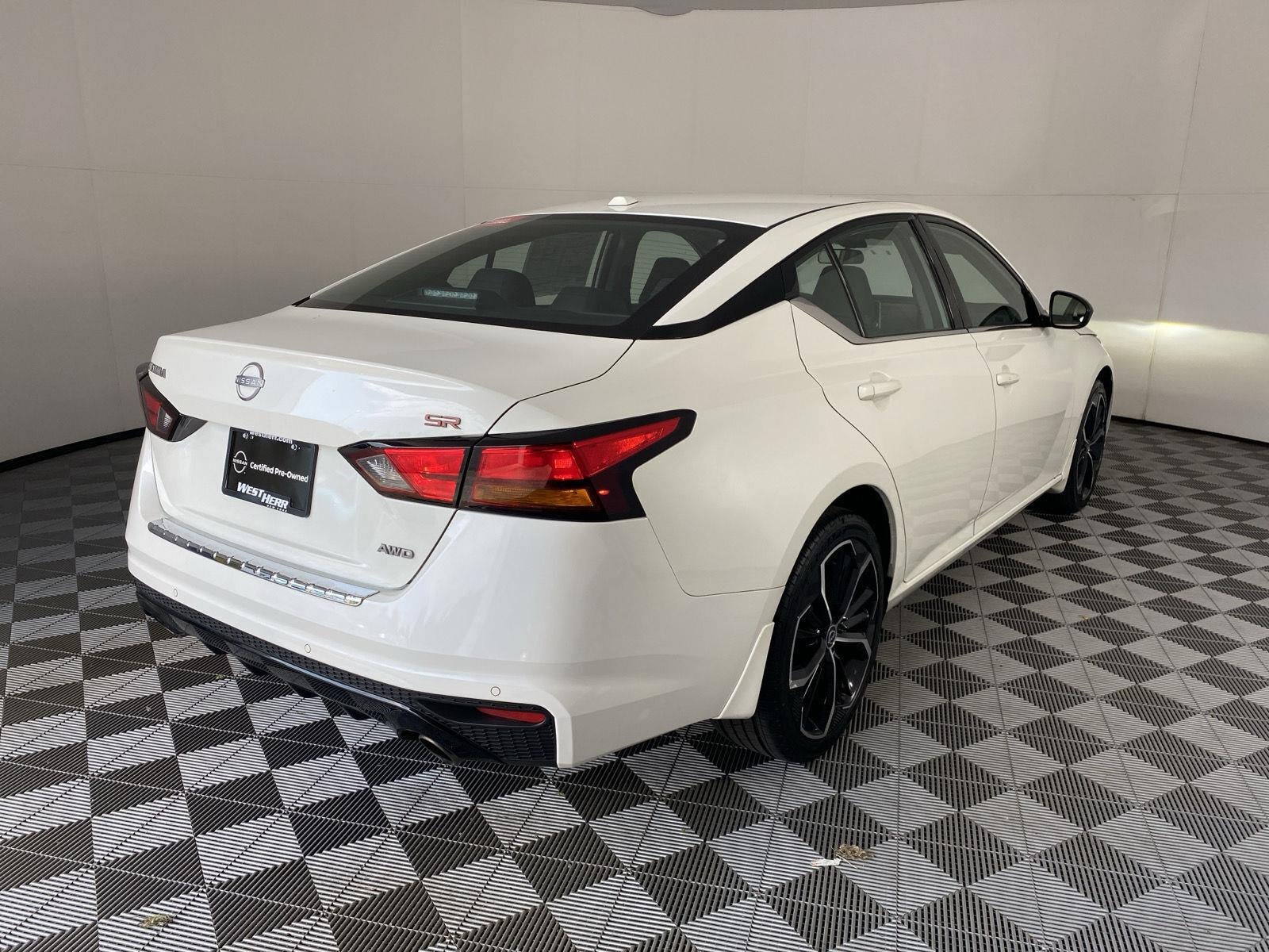 2023 Nissan Altima 2.5 SR