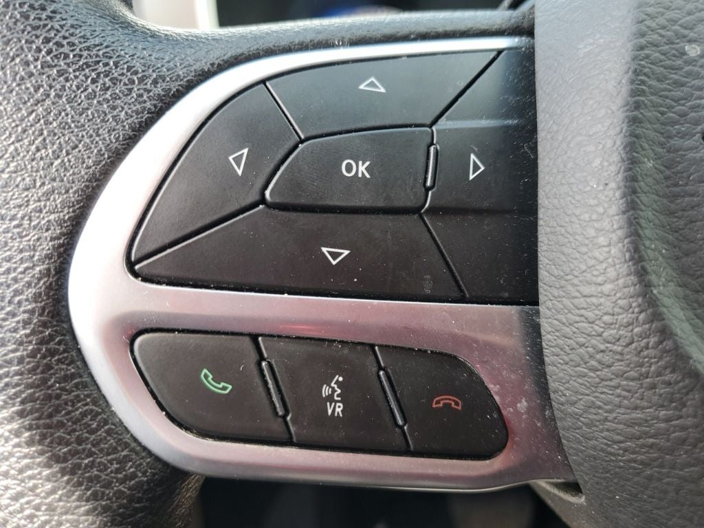 2021 Chrysler Voyager LX