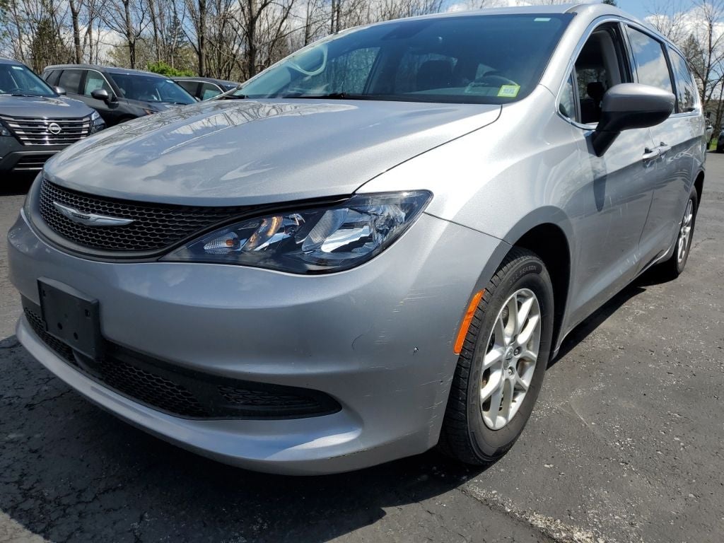 2021 Chrysler Voyager LX