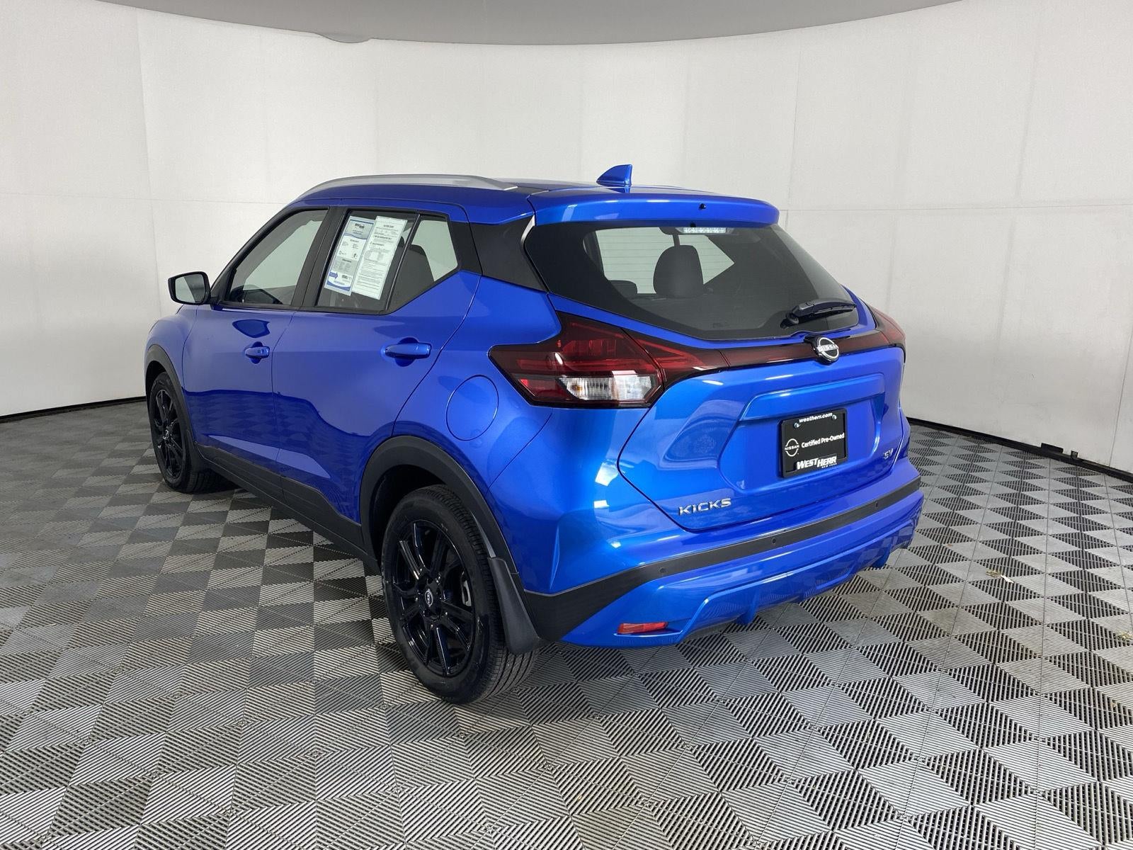 2023 Nissan Kicks SV