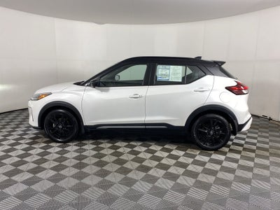 2023 Nissan Kicks SR
