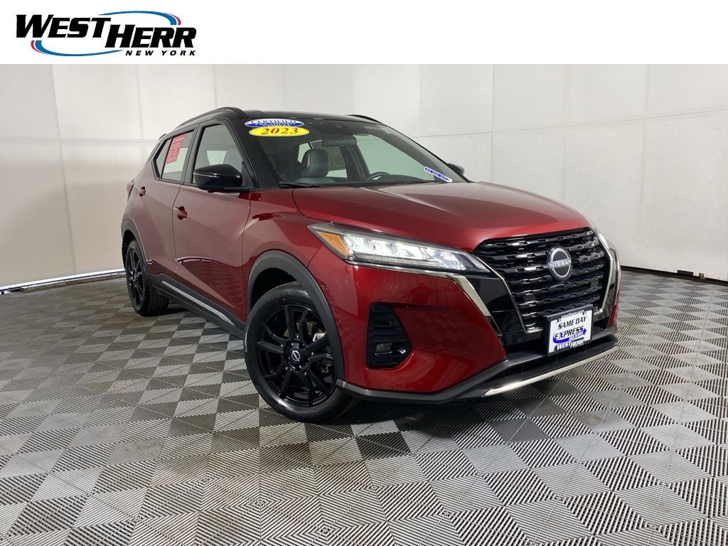 2023 Nissan Kicks SR