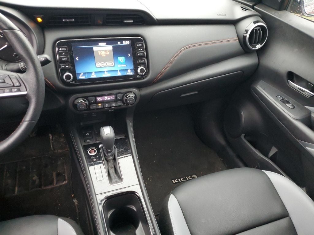 2023 Nissan Kicks SR