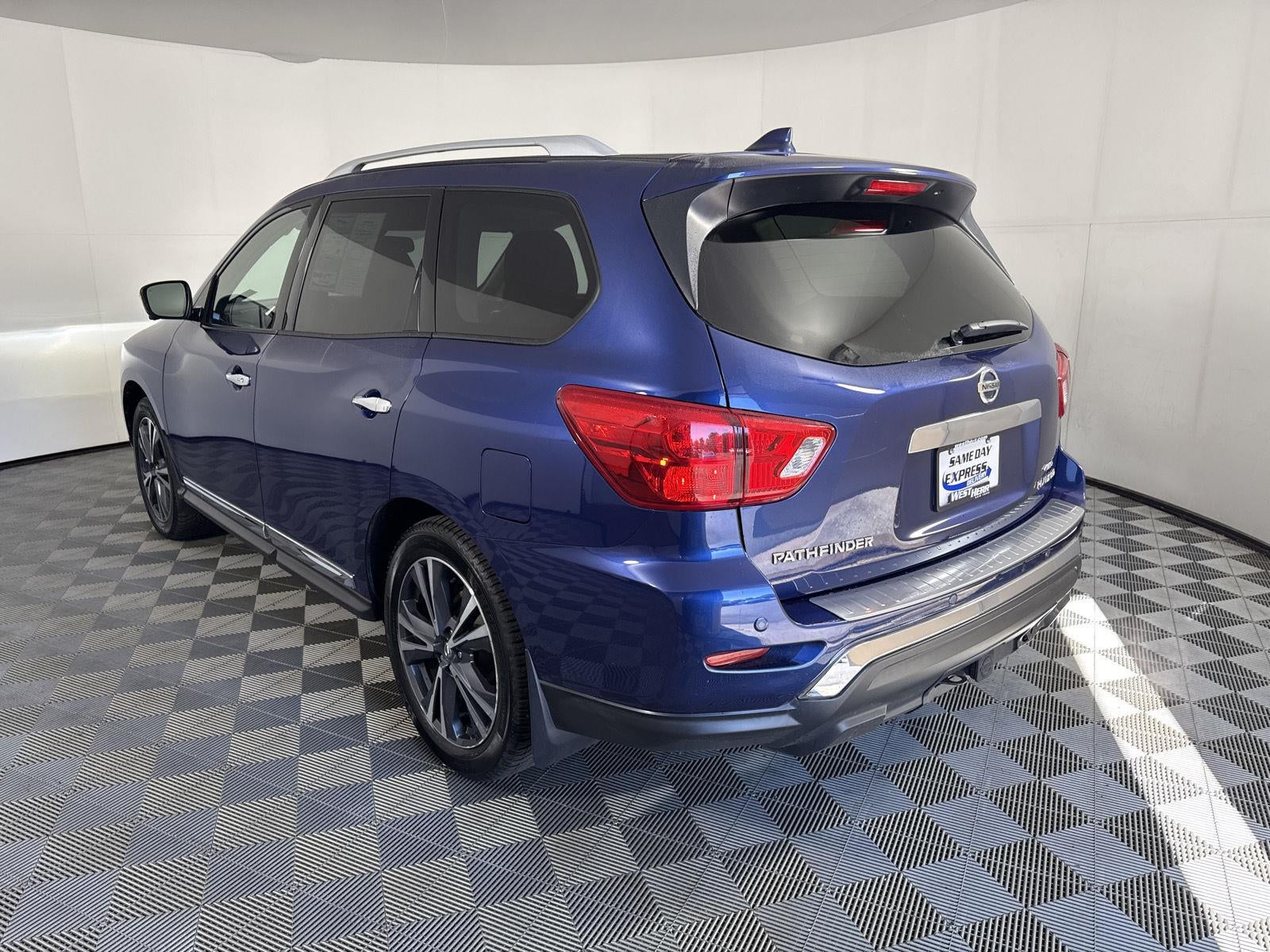 2019 Nissan Pathfinder Platinum