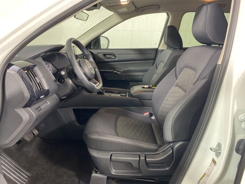 2024 Nissan Pathfinder S