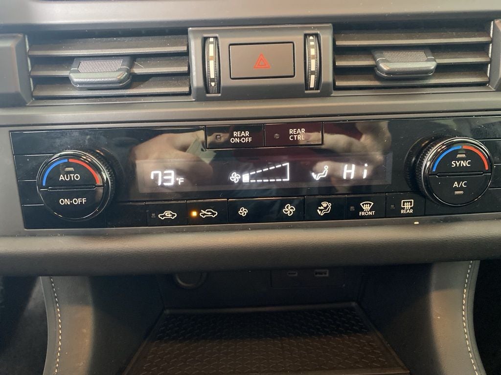 2024 Nissan Pathfinder S