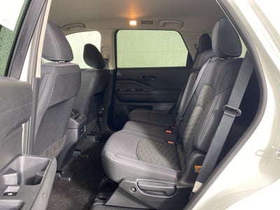 2024 Nissan Pathfinder S