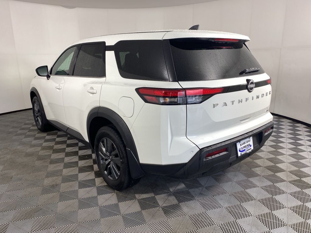 2024 Nissan Pathfinder S