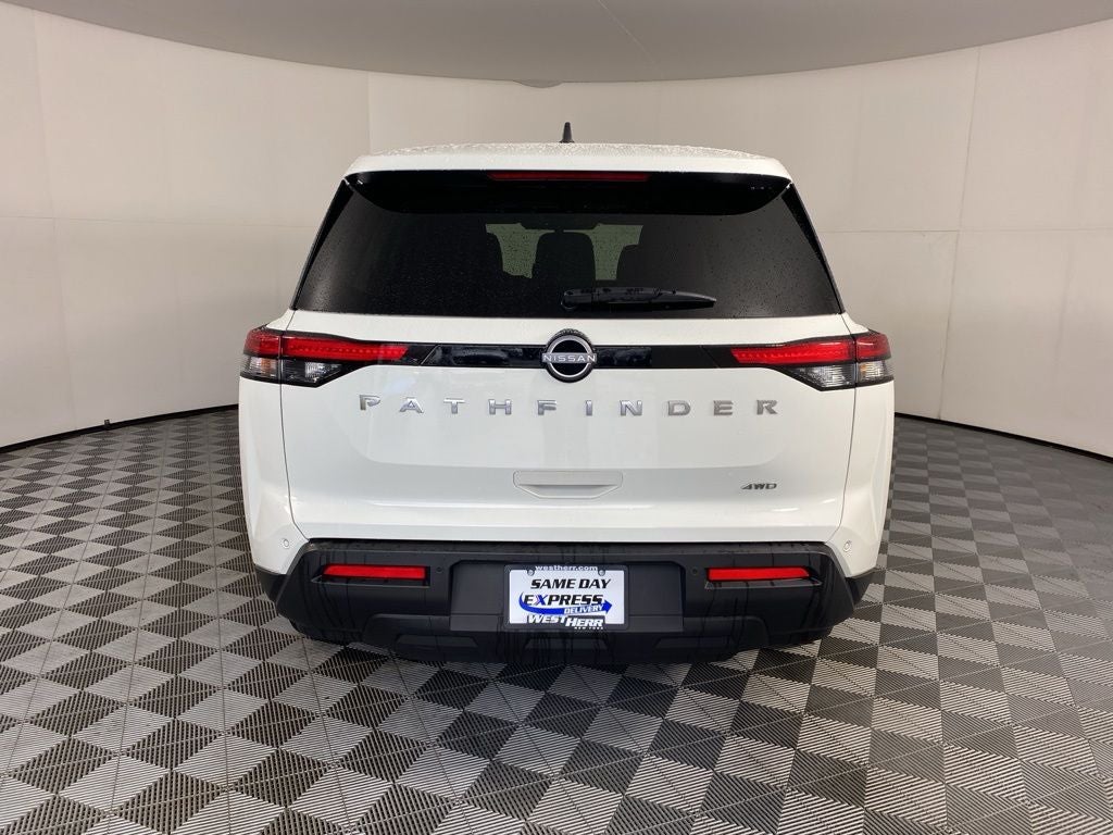 2024 Nissan Pathfinder S