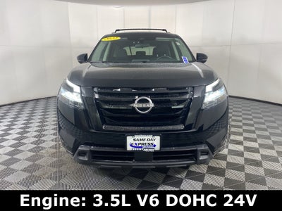 2022 Nissan Pathfinder SV