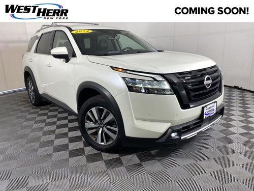 2024 Nissan Pathfinder SL