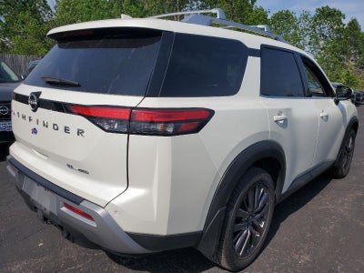 2022 Nissan Pathfinder SL